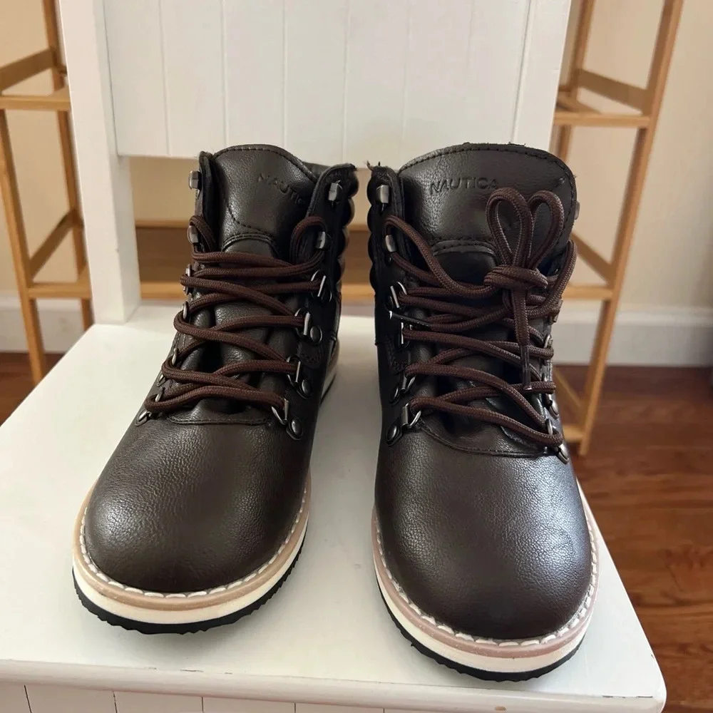 NAUTICA Alize Kids Ankle Chukka Boots Leather LaceUp Lug Sole sz Youth 3 Outdoor